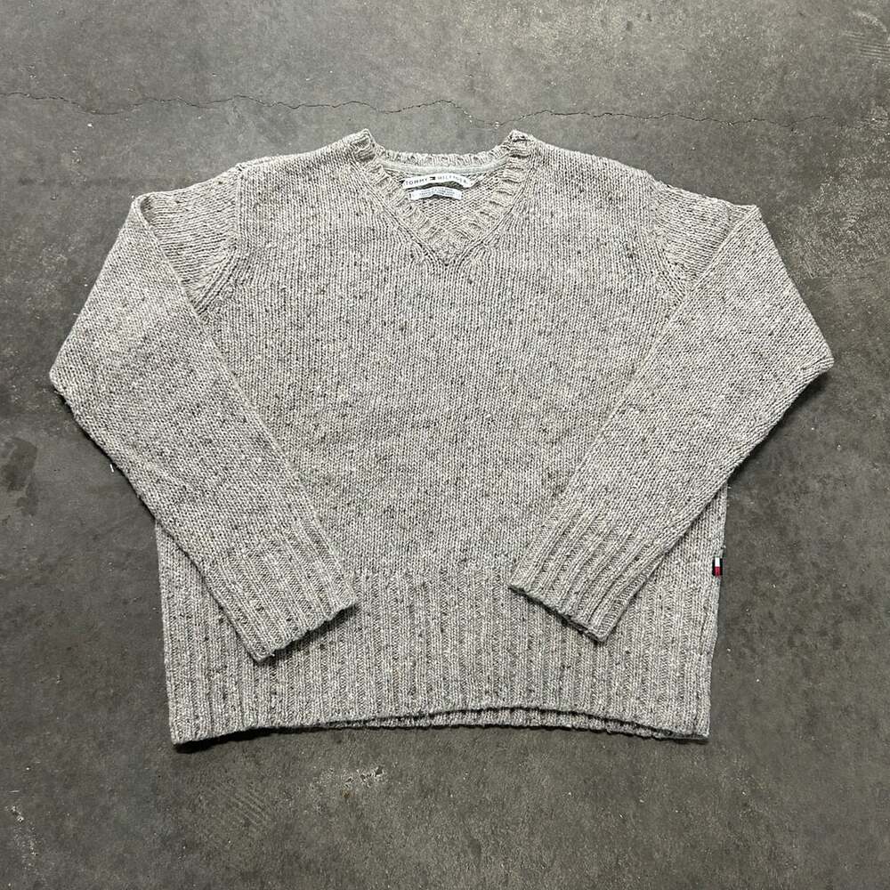 Tommy Hilfiger V-Neck Sweater Size XL Gray Wool Blend Chunky Knit